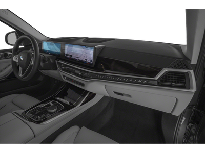 2027 BMW X7 M60i
