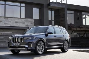 P90326033 BMW X7 WardsAuto 10 Best UX 2020__mid
