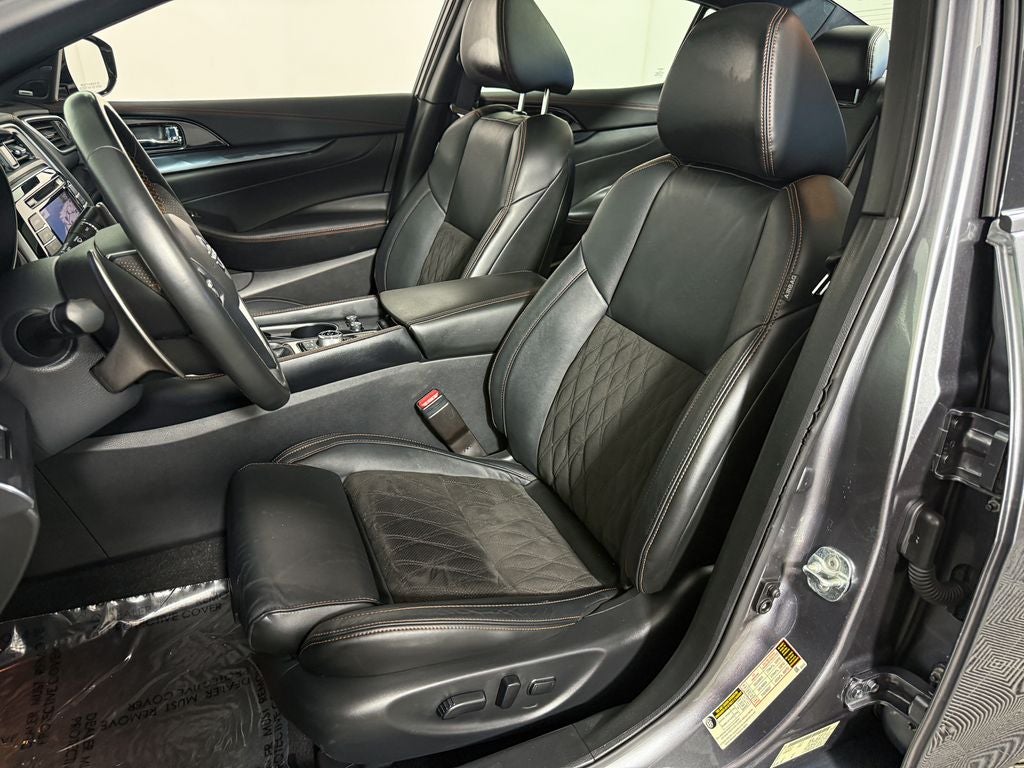 2023 Nissan Maxima SR