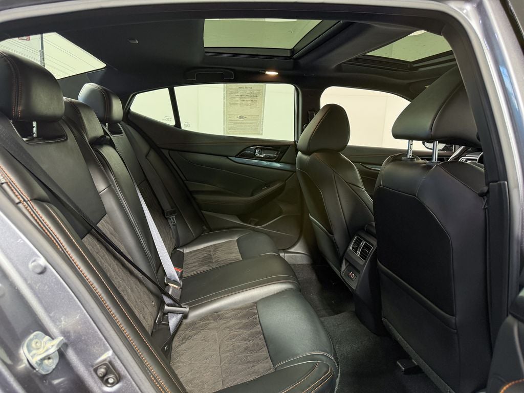 2023 Nissan Maxima SR