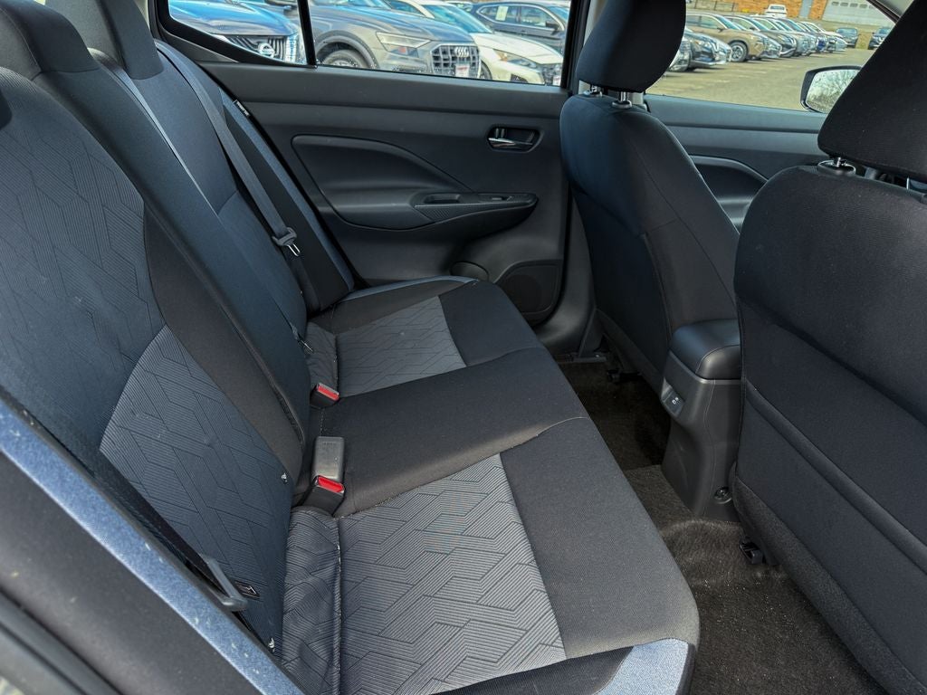 2025 Nissan Versa 1.6 SV