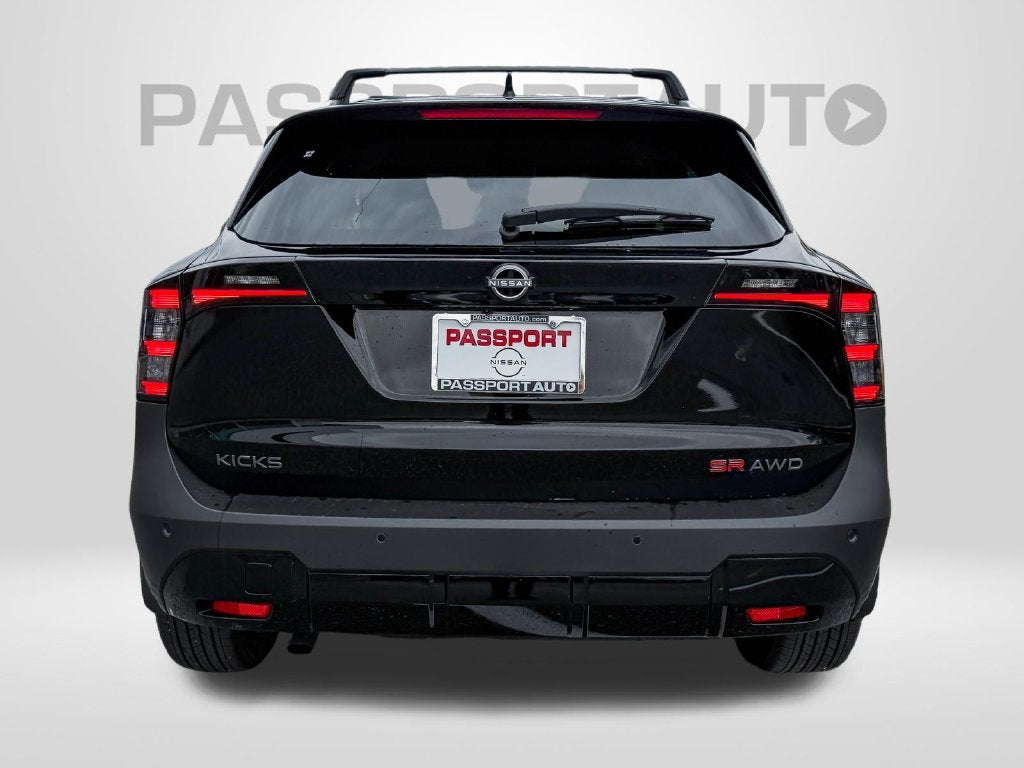 2026 Nissan Kicks SR