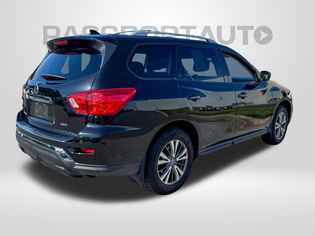 2020 Nissan Pathfinder S