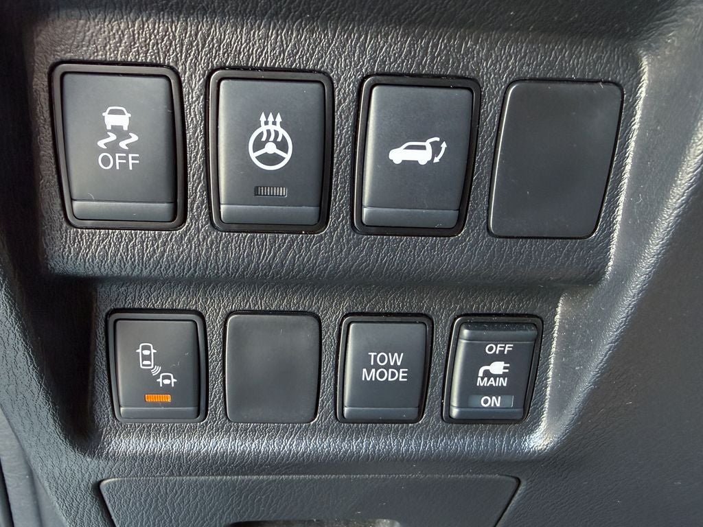 2020 Nissan Pathfinder SL