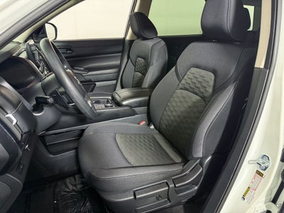2024 Nissan Pathfinder S