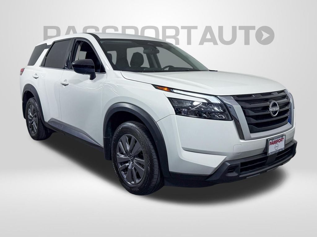2024 Nissan Pathfinder S
