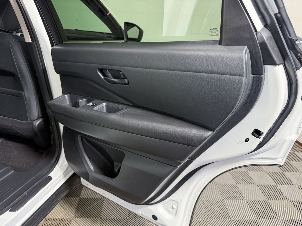 2024 Nissan Pathfinder S