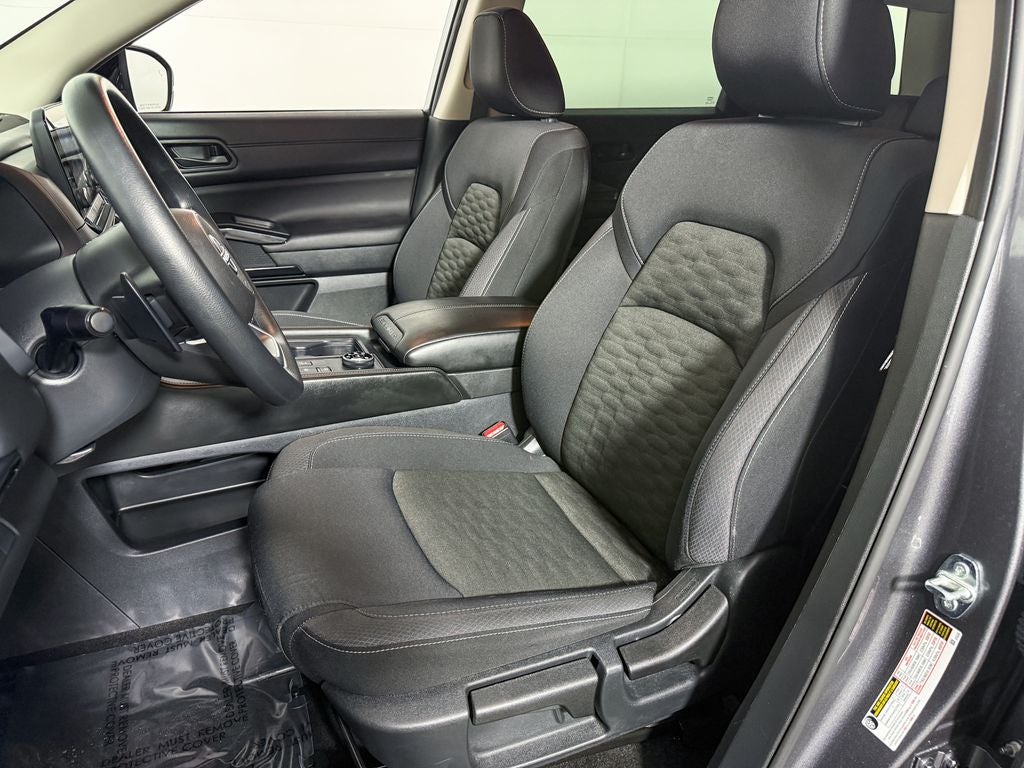 2024 Nissan Pathfinder S