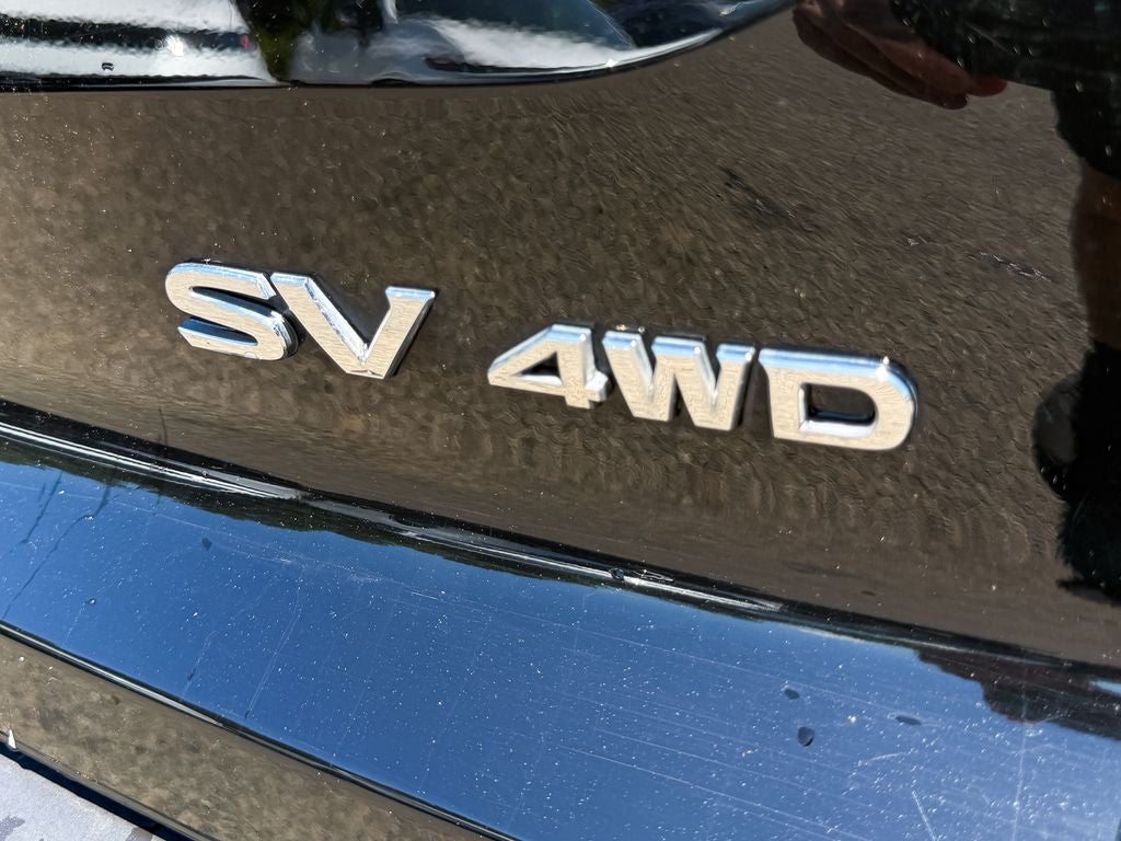 2024 Nissan Pathfinder SV