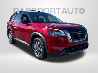 2024 Nissan Pathfinder SL