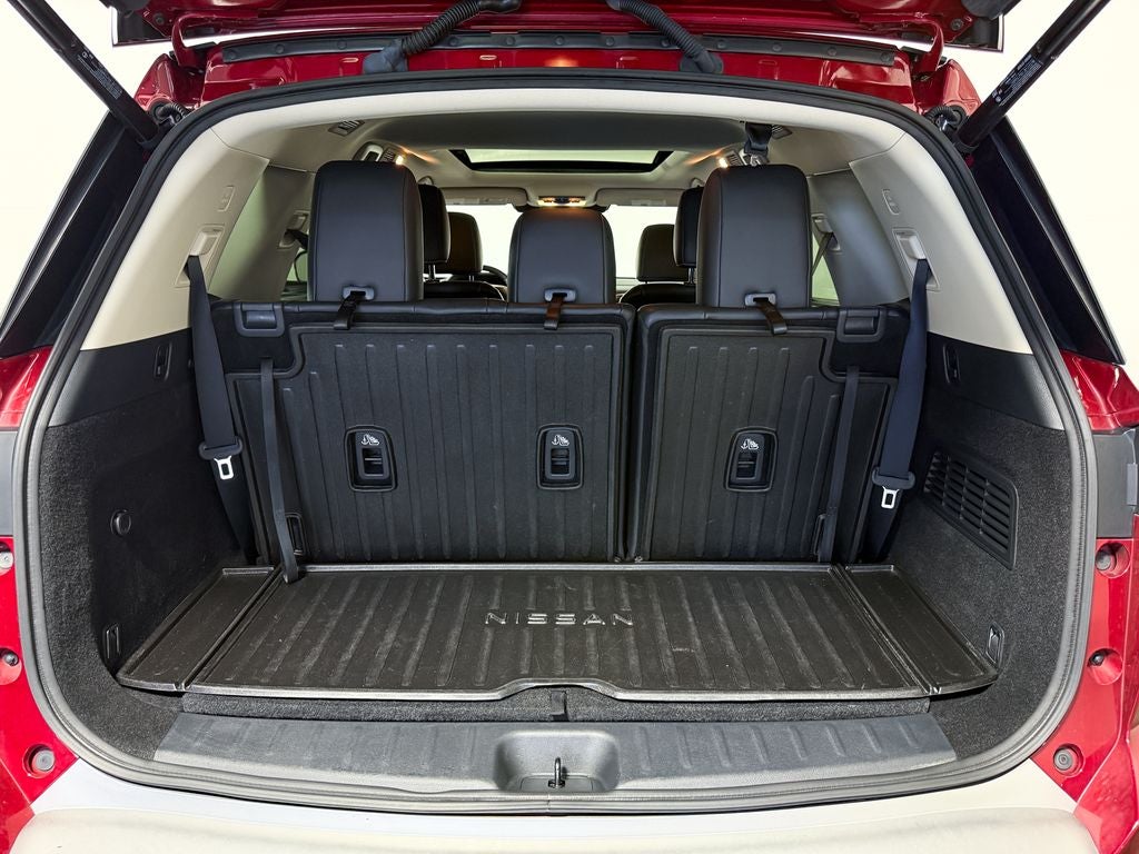 2022 Nissan Pathfinder Platinum