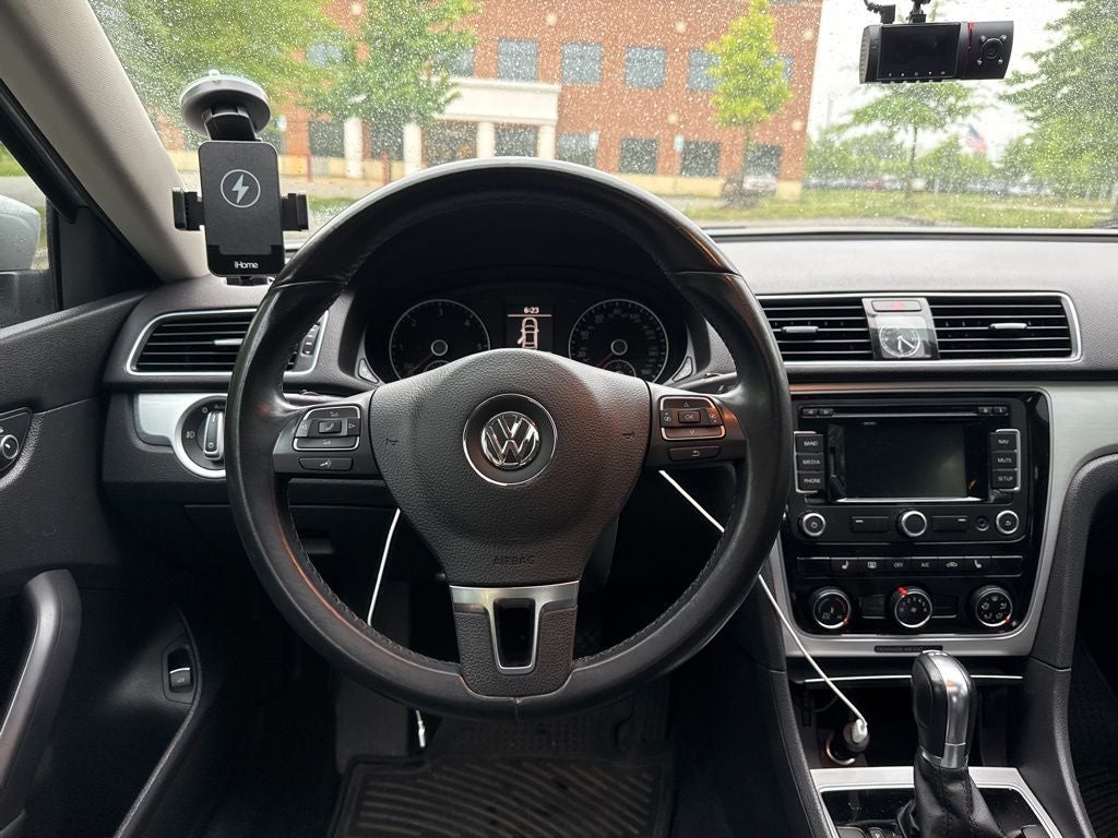 2013 Volkswagen Passat TDI SE w/Sunroof/Nav