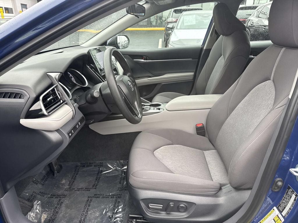 2023 Toyota Camry Hybrid LE