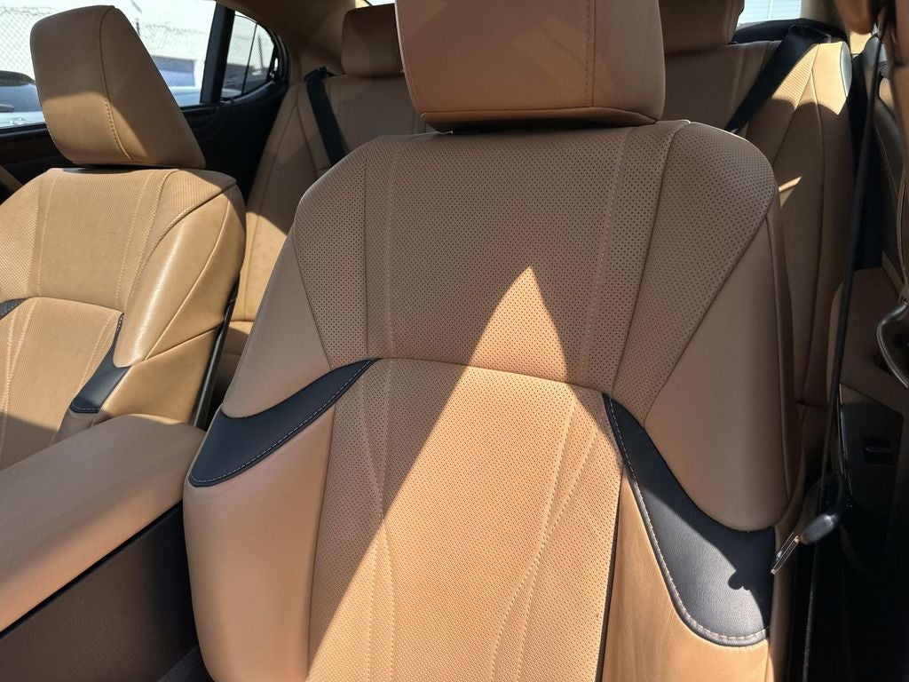 2022 Lexus ES 350 Ultra Luxury