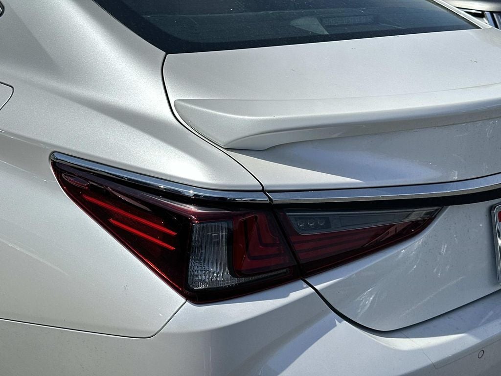 2022 Lexus ES 350 Ultra Luxury