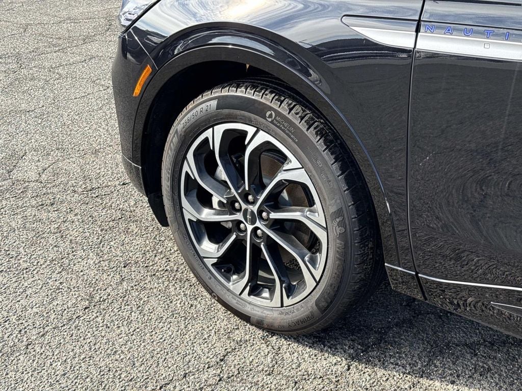 2025 Lincoln Nautilus Reserve