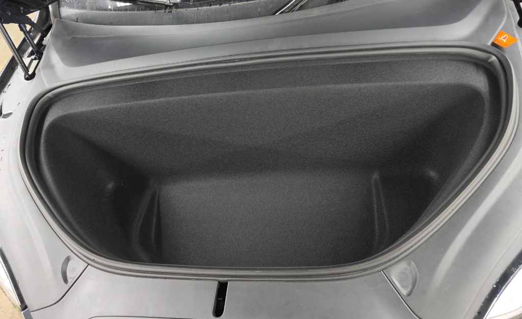 2023 Tesla Model X Standard Range