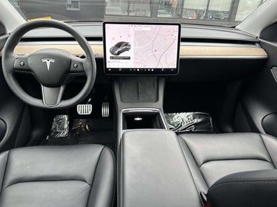 2024 Tesla Model Y Long Range