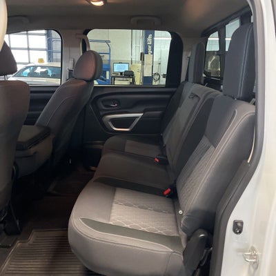 2024 Nissan Titan SV