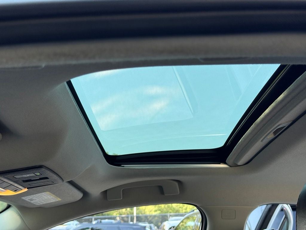 2022 Nissan Sentra SR Nissan Certified