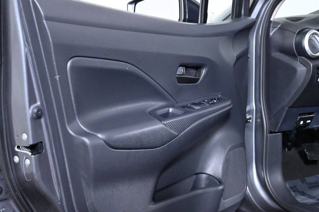 2022 Nissan Versa 1.6 S