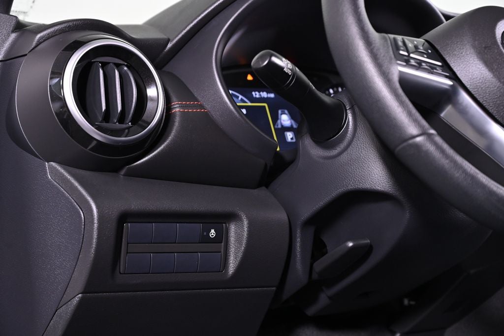 2023 Nissan Kicks SR Nissan Certified