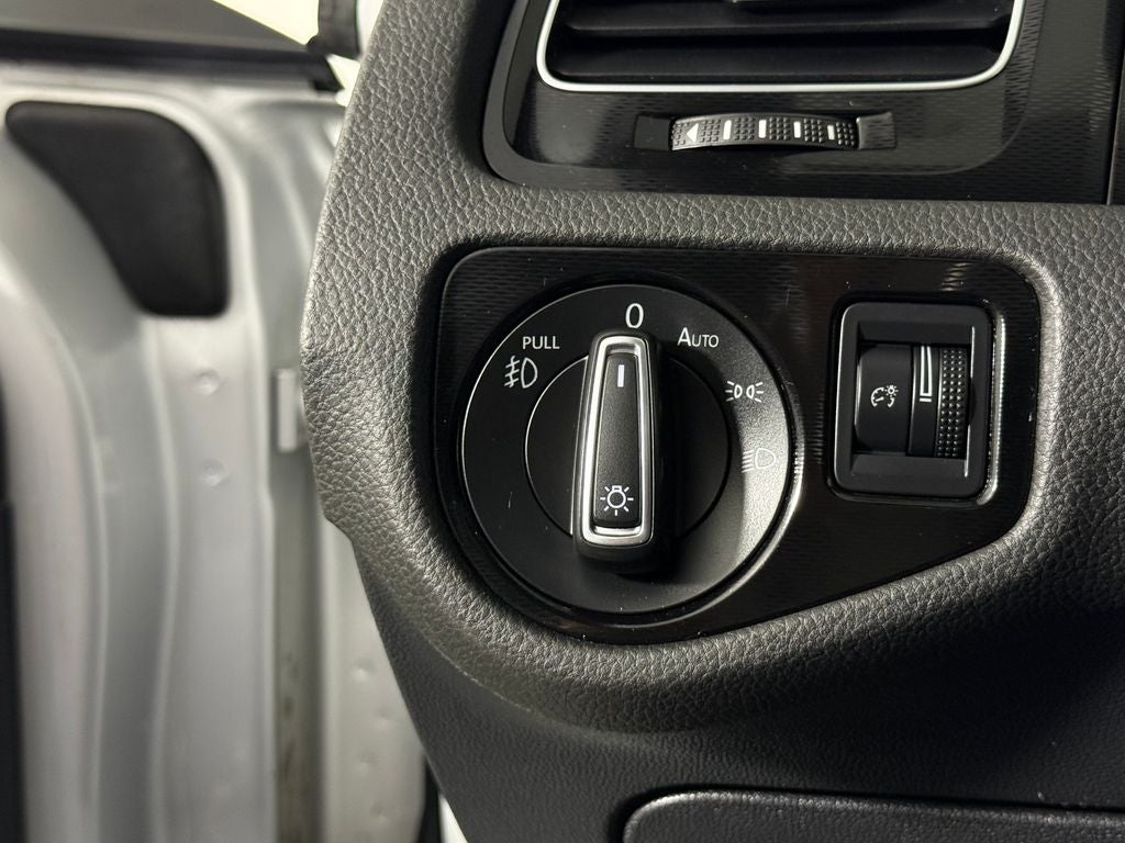 2015 Volkswagen Golf GTI 2.0T SE