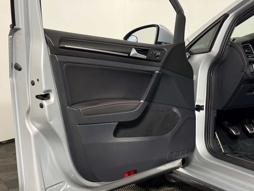 2015 Volkswagen Golf GTI 2.0T SE