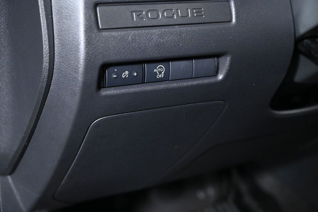 2025 Nissan Rogue S Nissan Certified