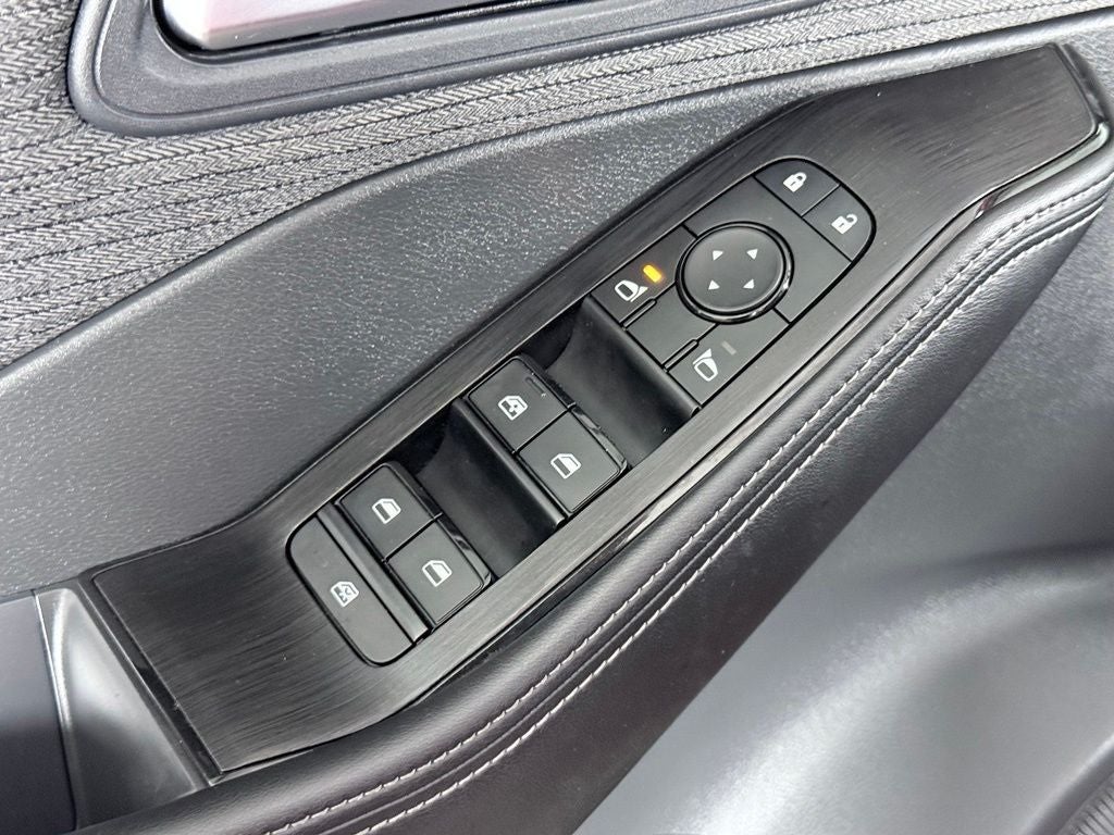 2023 Nissan Rogue SV Nissan Certified