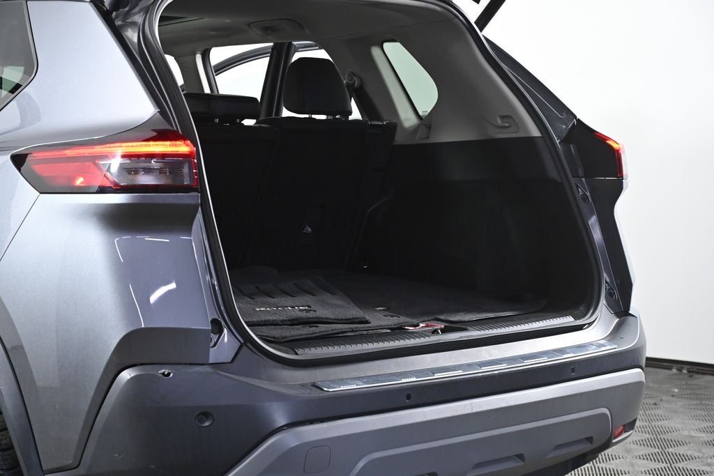 2023 Nissan Rogue SV Premium