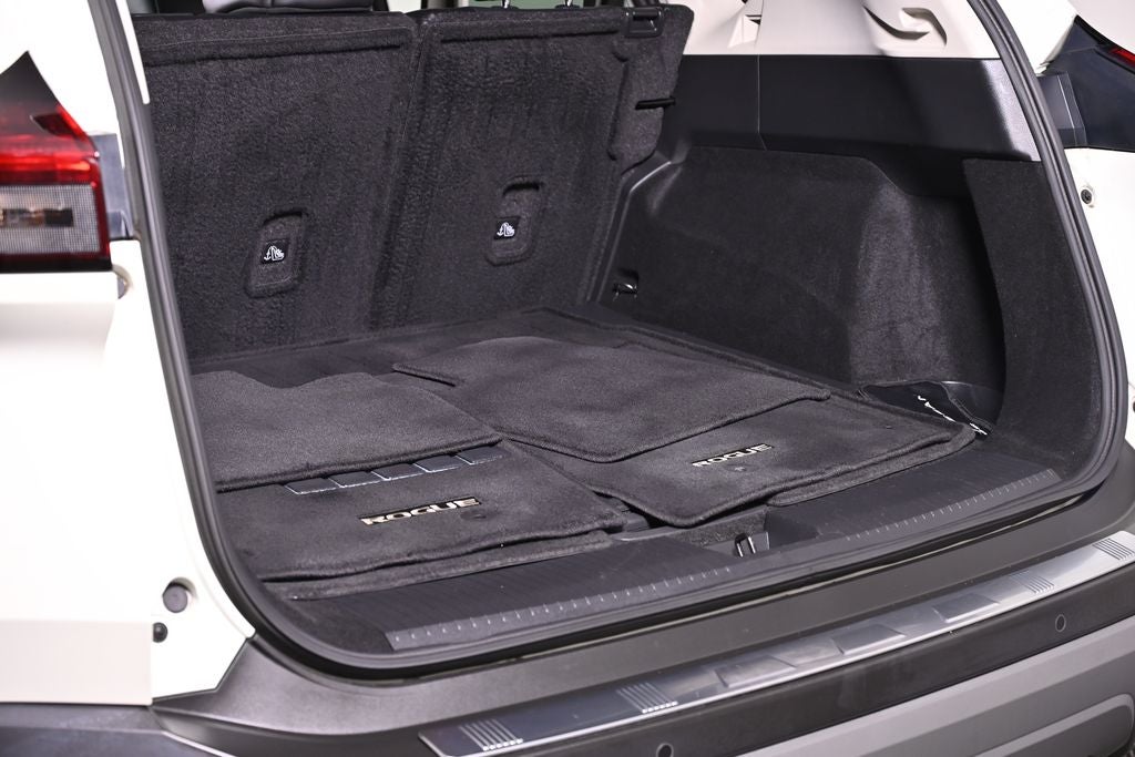 2023 Nissan Rogue SV Premium Nissan Certified