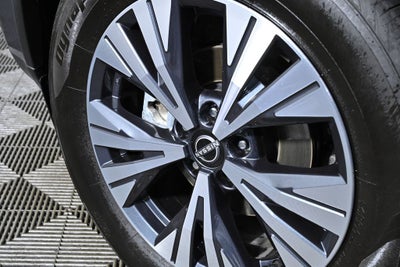 2023 Nissan Rogue SV Nissan Certified