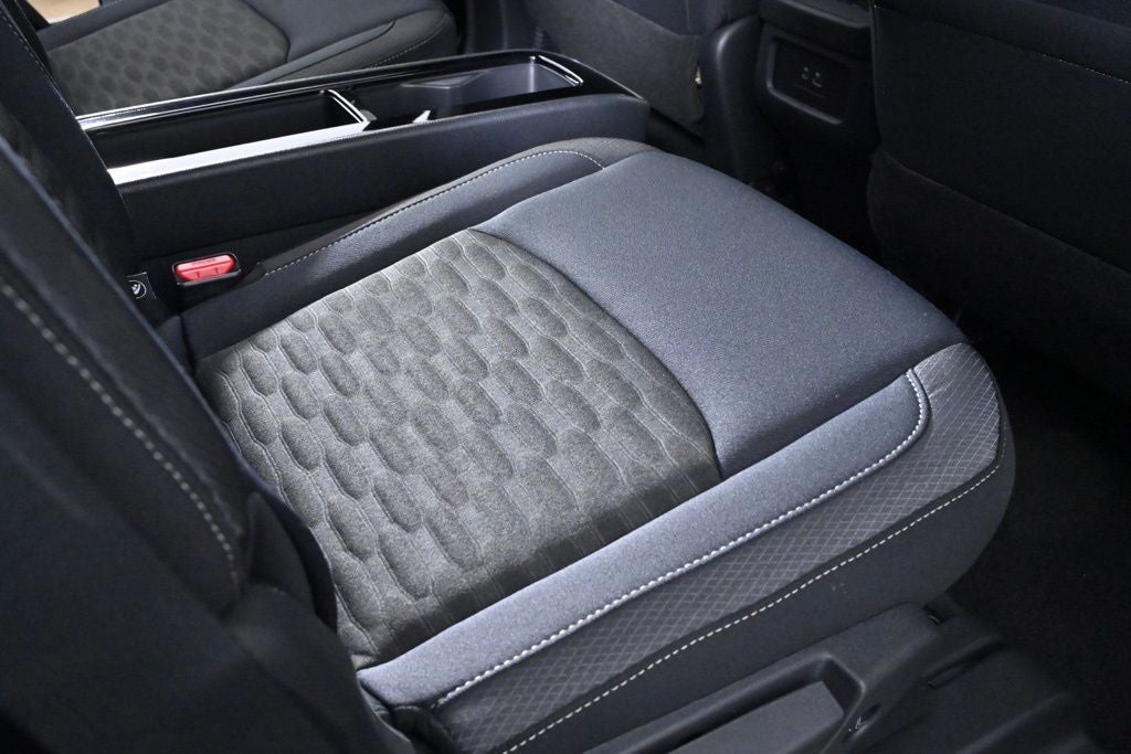 2025 Nissan Pathfinder SV Nissan Certified