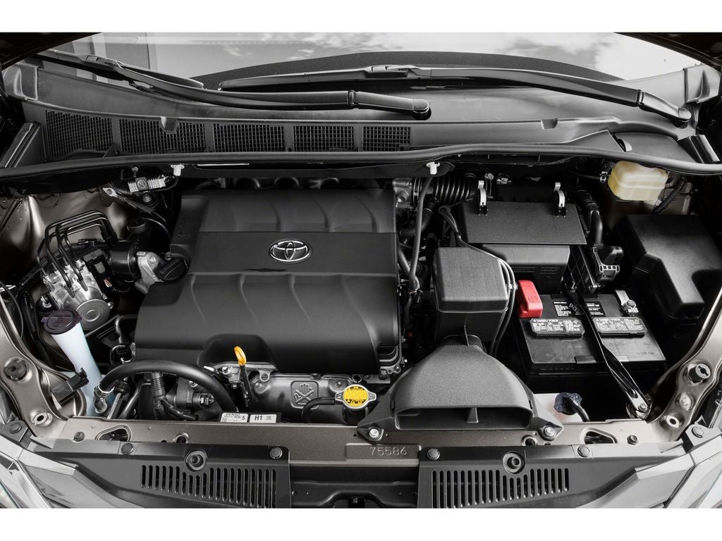 2015 Toyota Sienna LE 8 Passenger