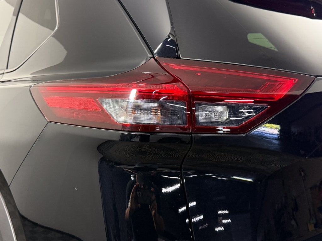 2023 Nissan Rogue SL Nissan Certified