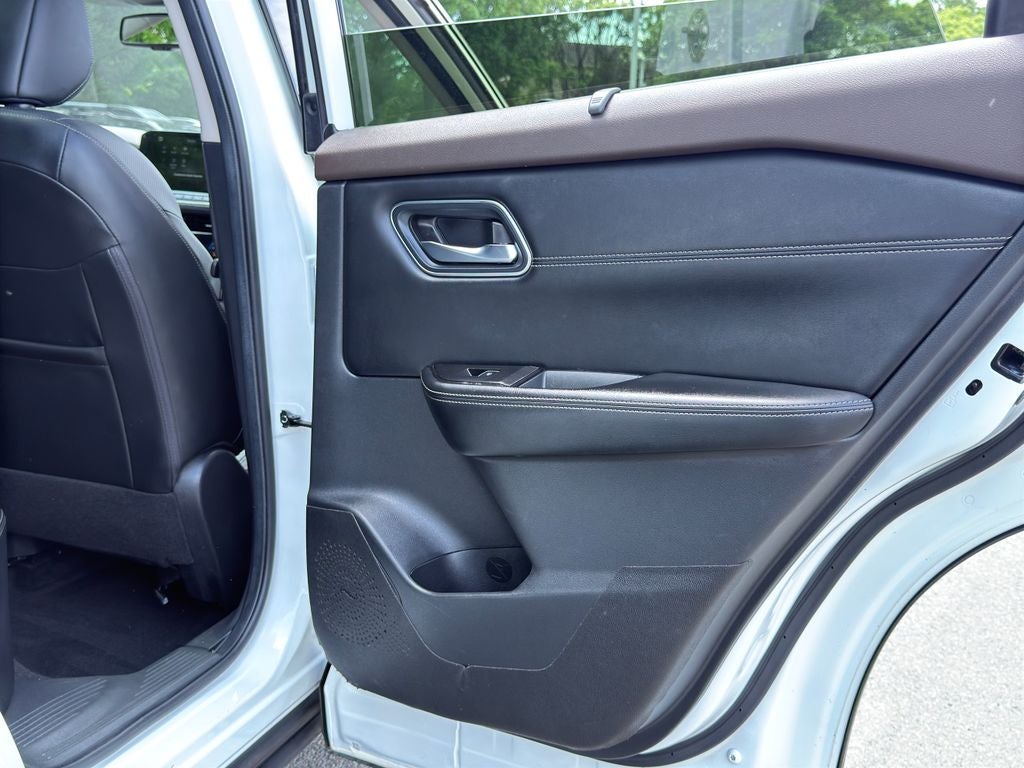 2023 Nissan Rogue Platinum Certified Select