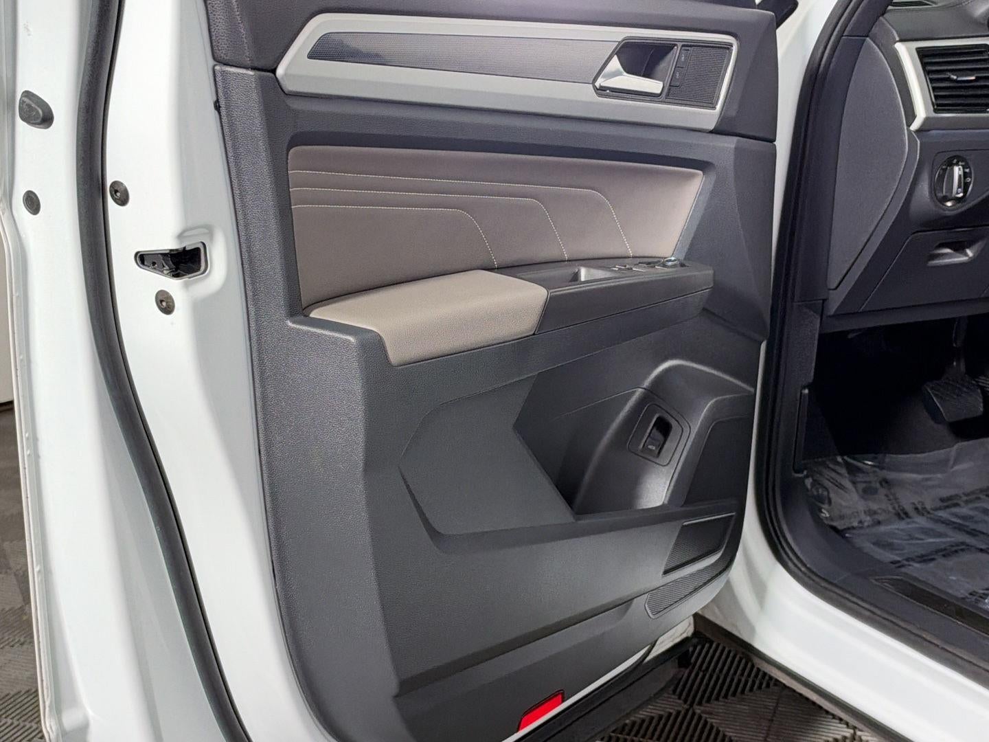 2022 Volkswagen Atlas Cross Sport 2.0T SEL