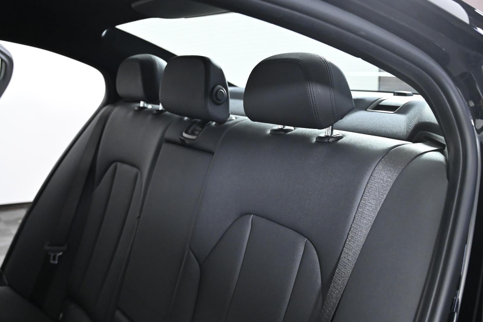 2019 BMW 3 Series 330i xDrive