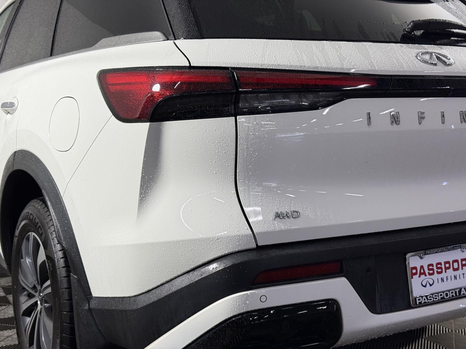 2023 INFINITI QX60 PURE