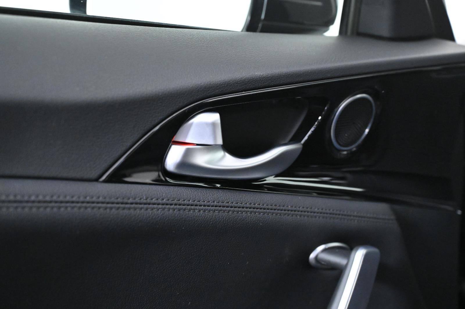 2018 Kia Stinger Base