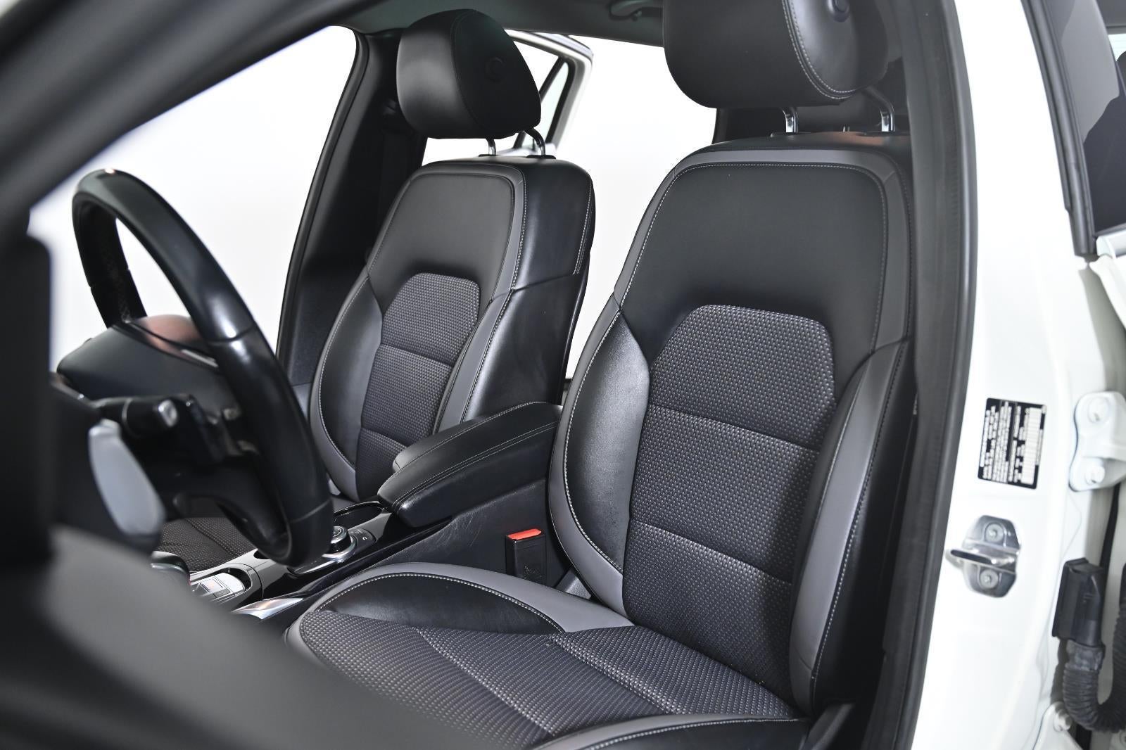 2019 INFINITI QX30 LUXE