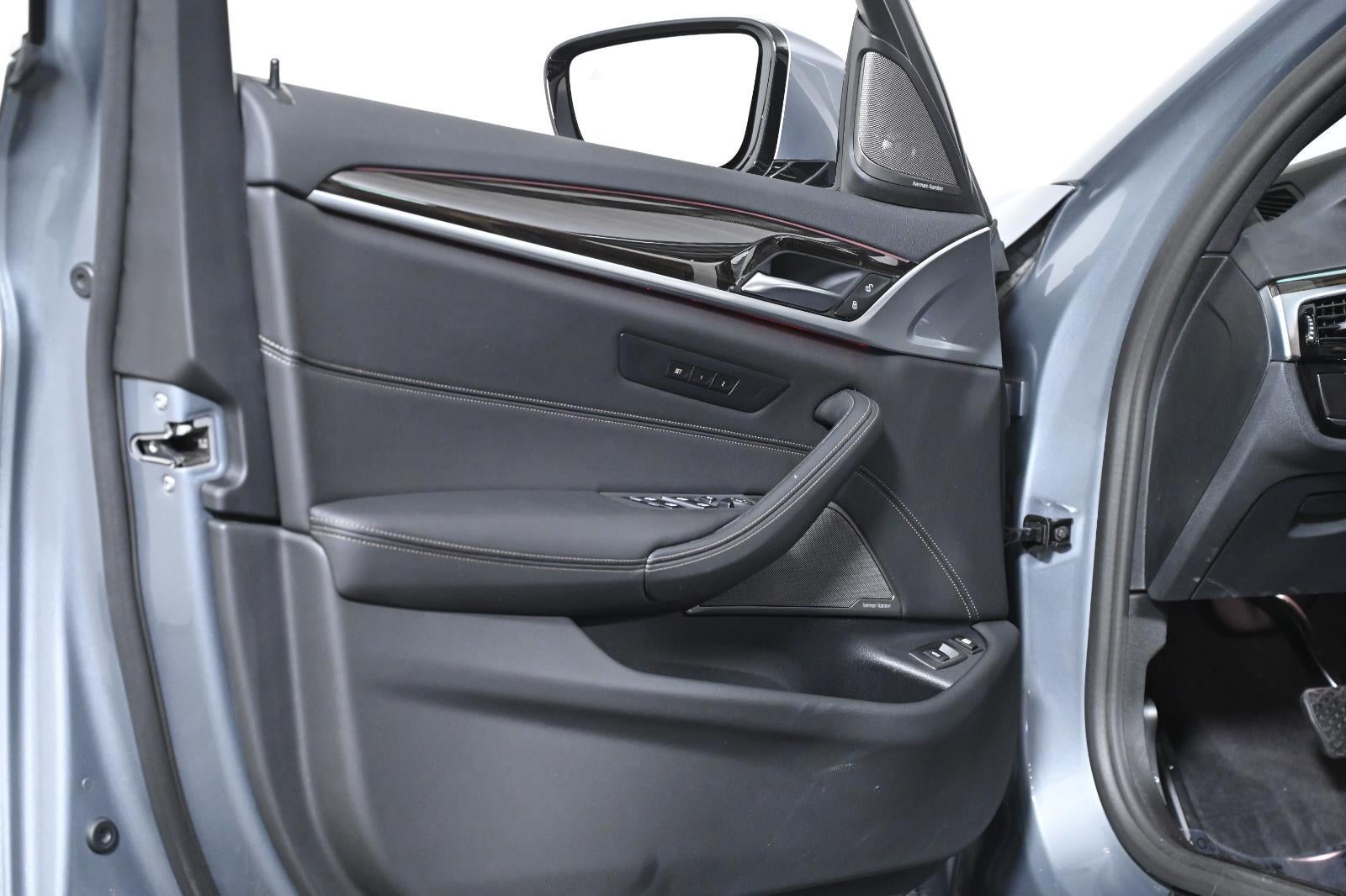 2023 BMW 5 Series 530e xDrive