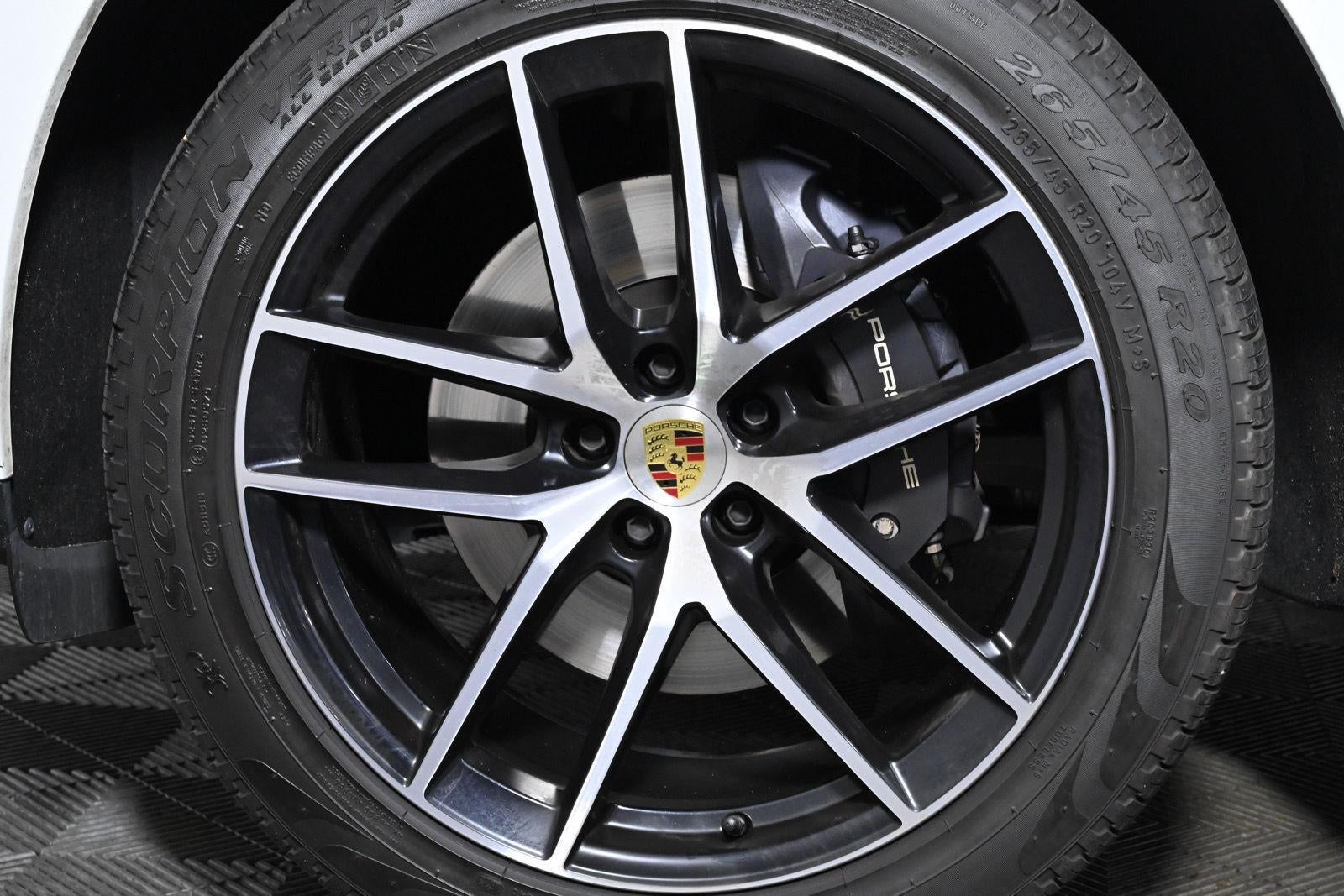 2024 Porsche Macan T
