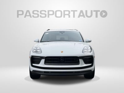2025 Porsche Macan AWD
