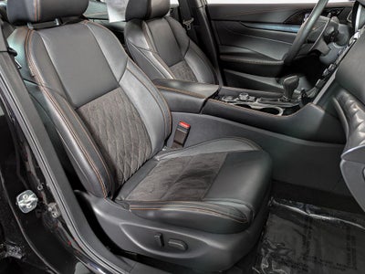 2023 Nissan Maxima SR