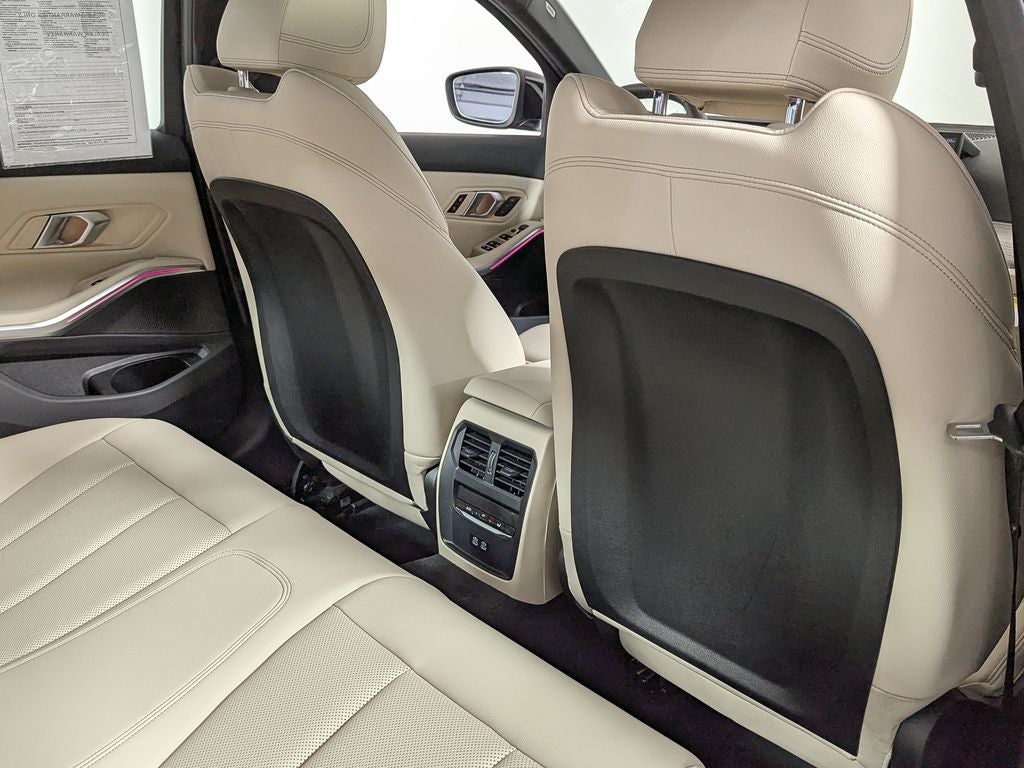 2025 BMW 3 Series 330i xDrive