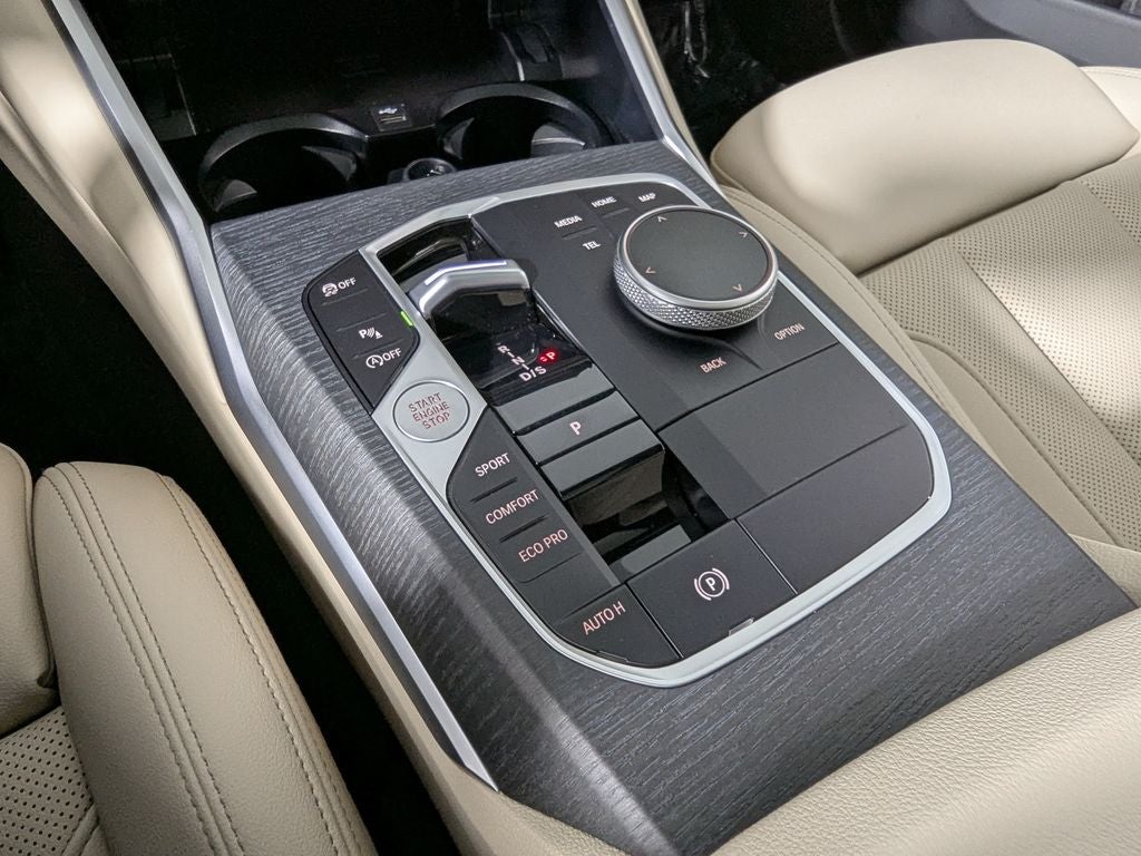 2025 BMW 3 Series 330i xDrive