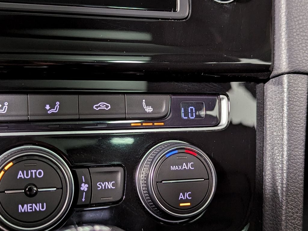 2015 Volkswagen Golf SportWagen S