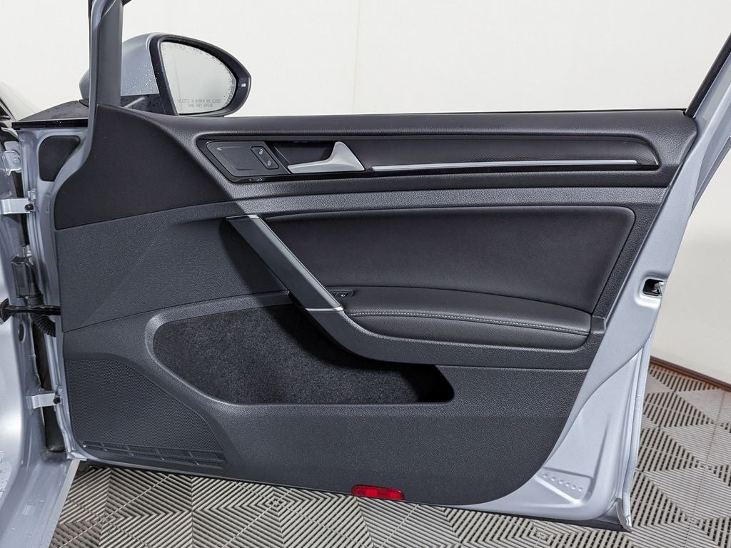 2015 Volkswagen Golf SportWagen S